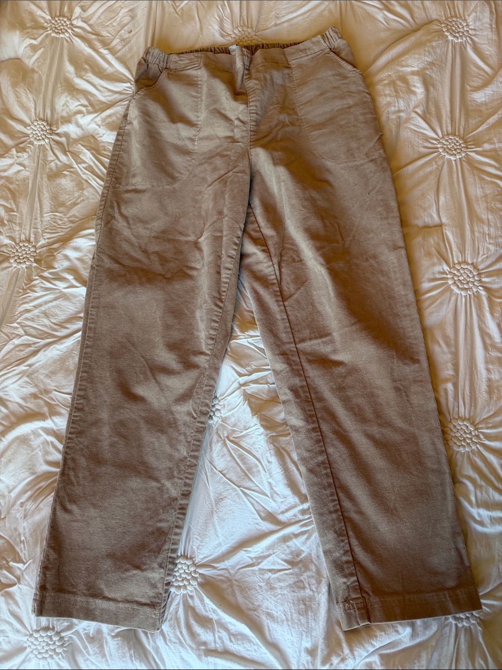 croft & barrow Beige/Tan fine corduroy Straight-Leg Pants. Wms 14P Regular.